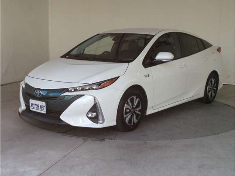 TOYOTA PRIUS PHV