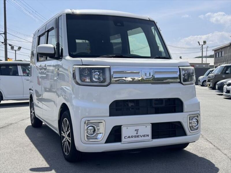 DAIHATSU WAKE