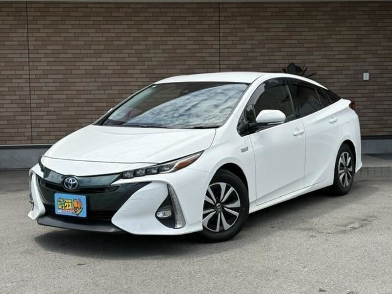 TOYOTA PRIUS PHV