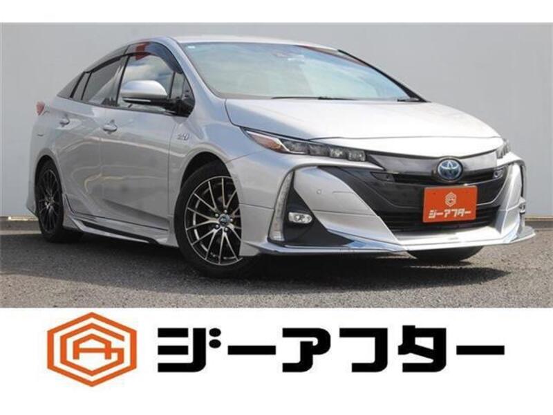 TOYOTA PRIUS PHV