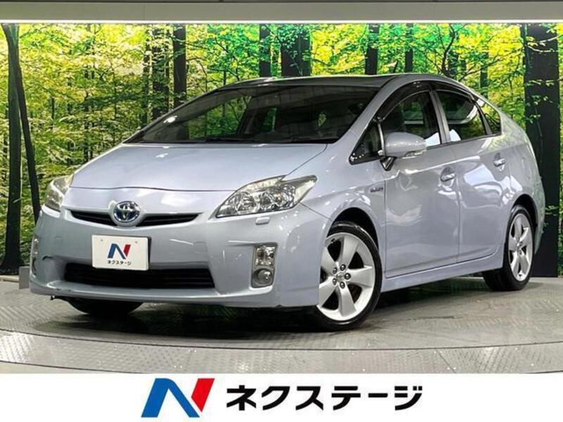 TOYOTA PRIUS