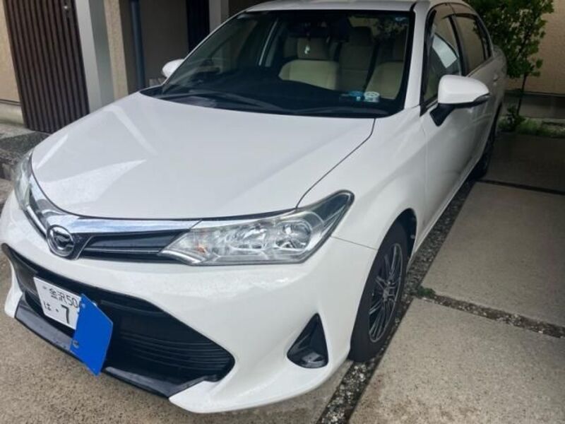 TOYOTA COROLLA AXIO