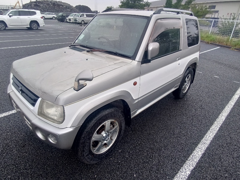 MITSUBISHI PAJERO MINI
