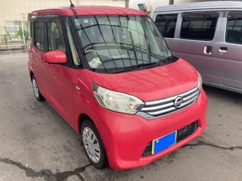 NISSAN DAYZ ROOX