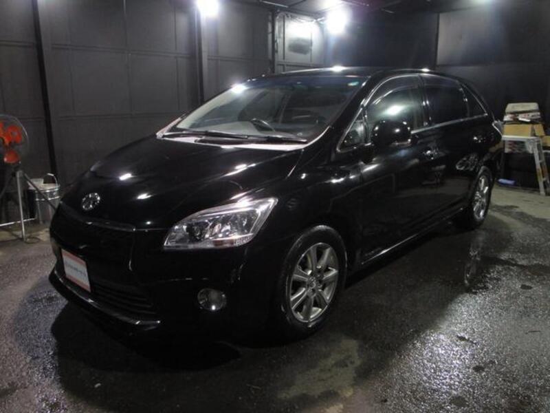 TOYOTA MARK X ZIO