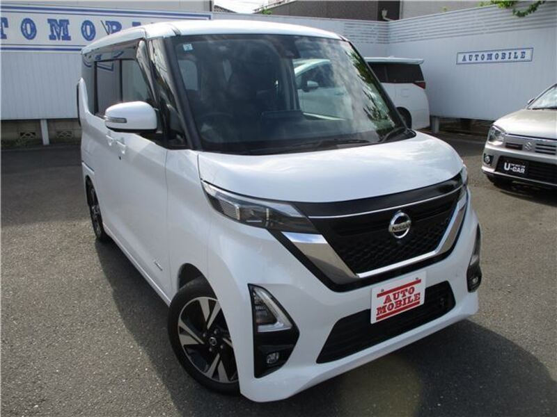 NISSAN ROOX