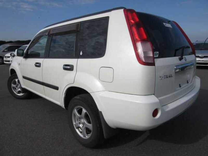 X-TRAIL