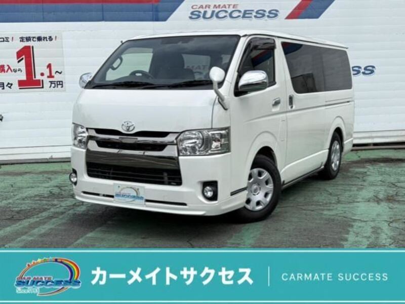 TOYOTA HIACE VAN
