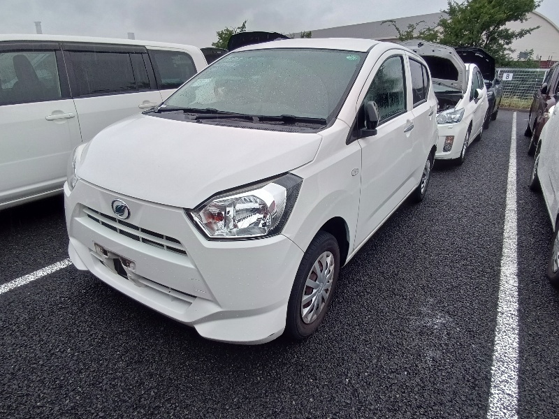 DAIHATSU Mira Es