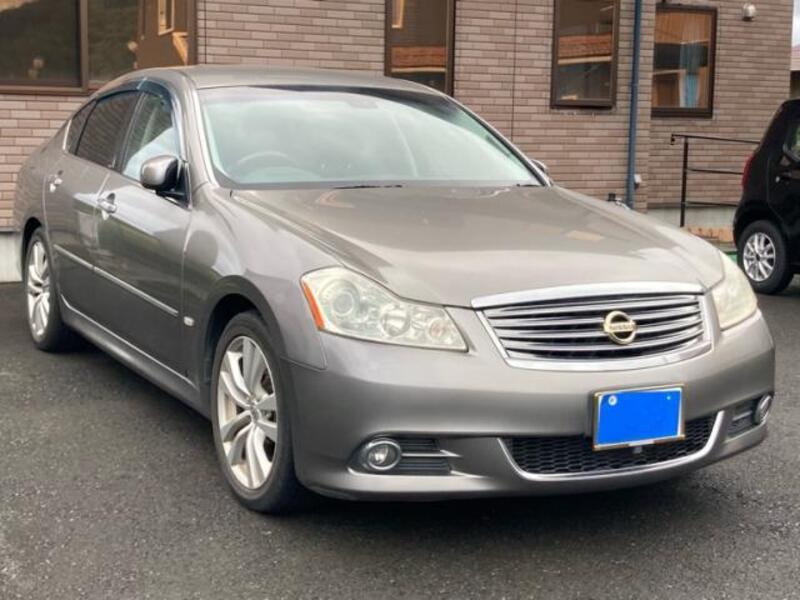 NISSAN FUGA