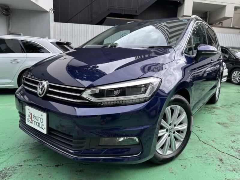 VOLKSWAGEN GOLF TOURAN