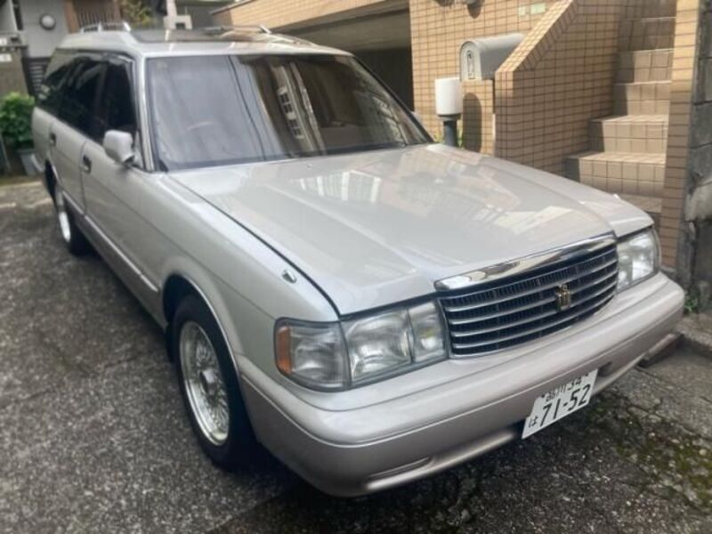 TOYOTA CROWN WAGON