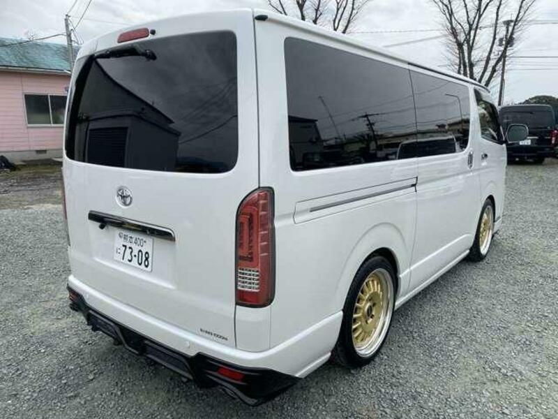 HIACE VAN