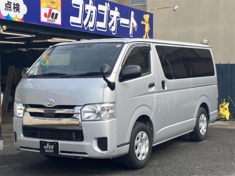 TOYOTA HIACE VAN