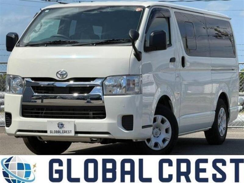TOYOTA HIACE
