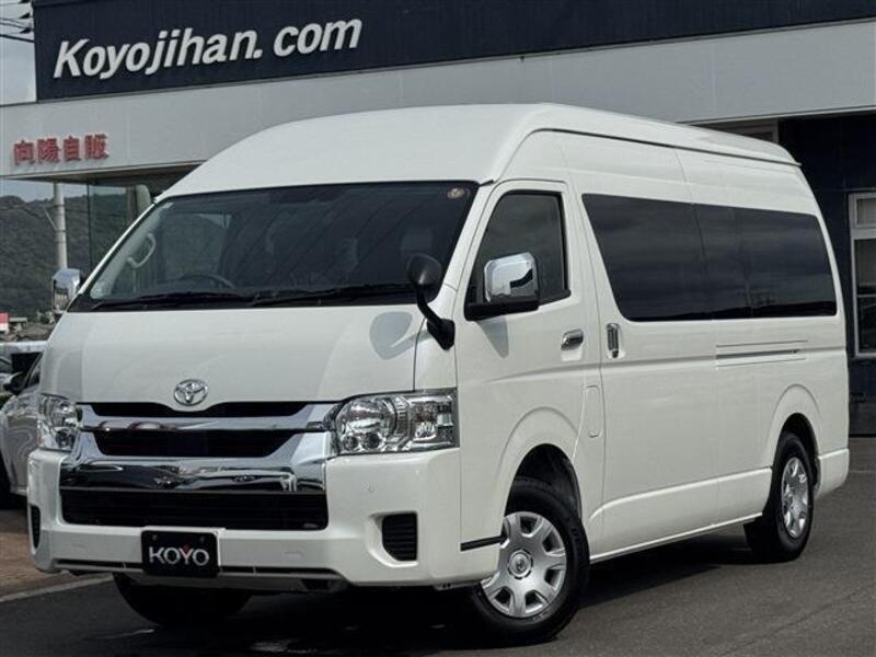 TOYOTA HIACE