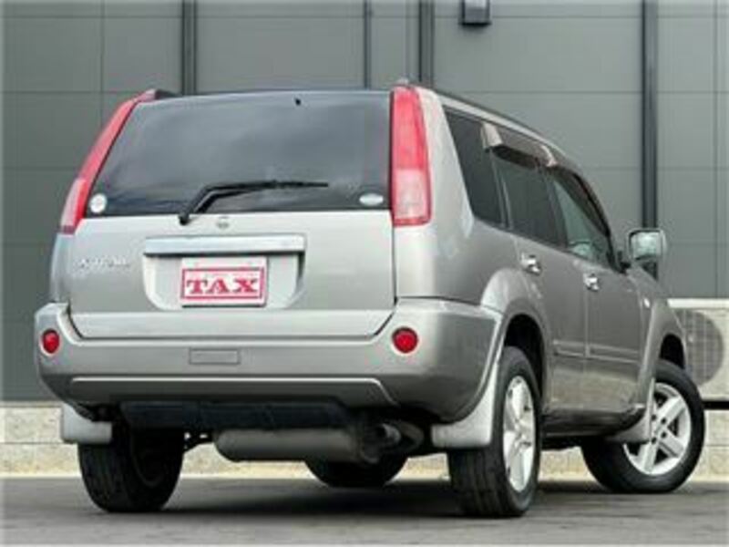 X-TRAIL