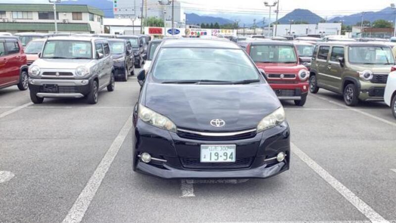 TOYOTA WISH