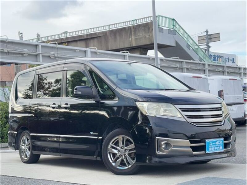 NISSAN SERENA