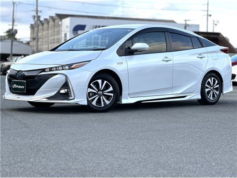 TOYOTA PRIUS PHV