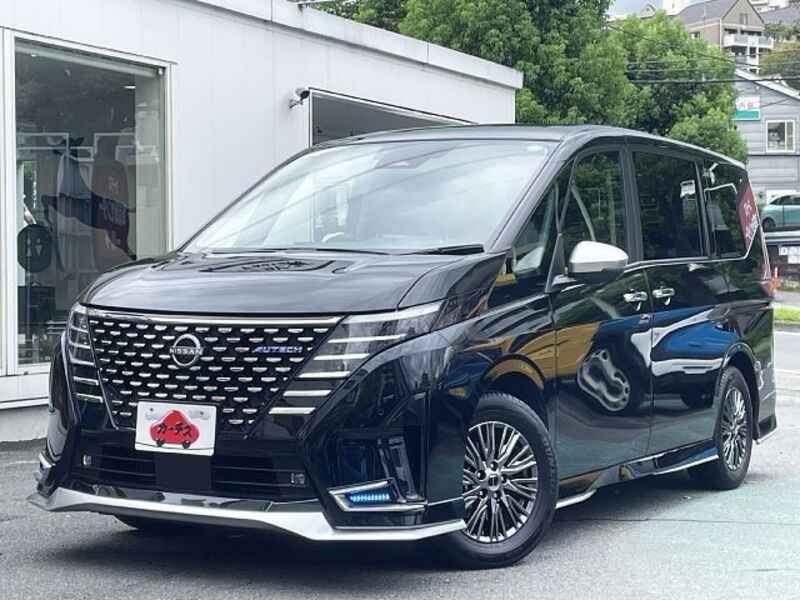 NISSAN SERENA