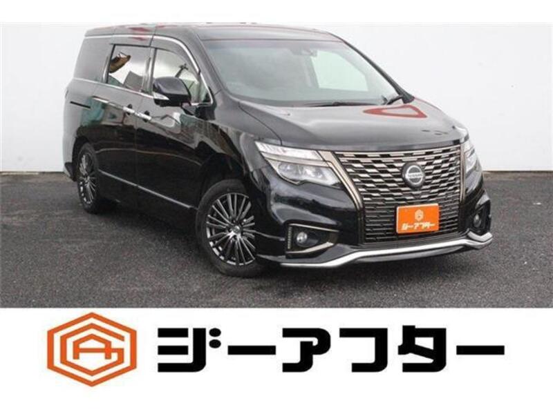 NISSAN ELGRAND
