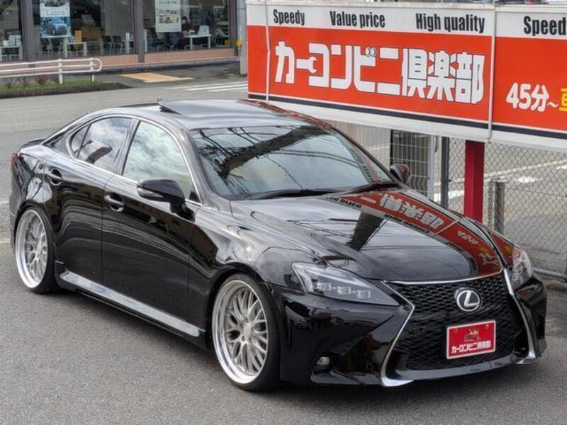 LEXUS IS