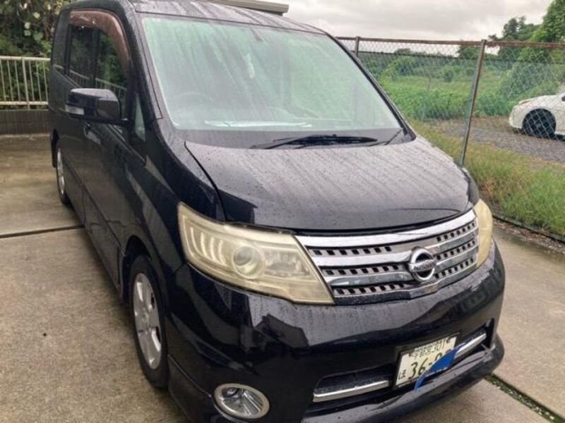 NISSAN SERENA