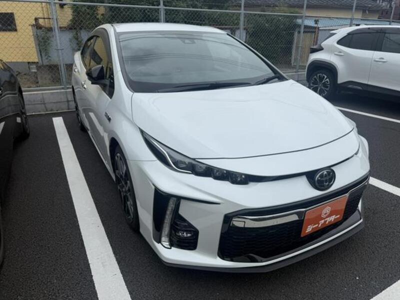 TOYOTA PRIUS PHV