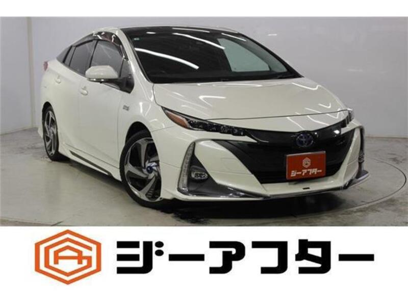 TOYOTA PRIUS PHV