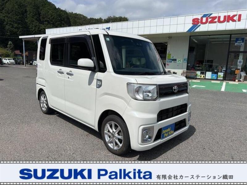 TOYOTA PIXIS MEGA