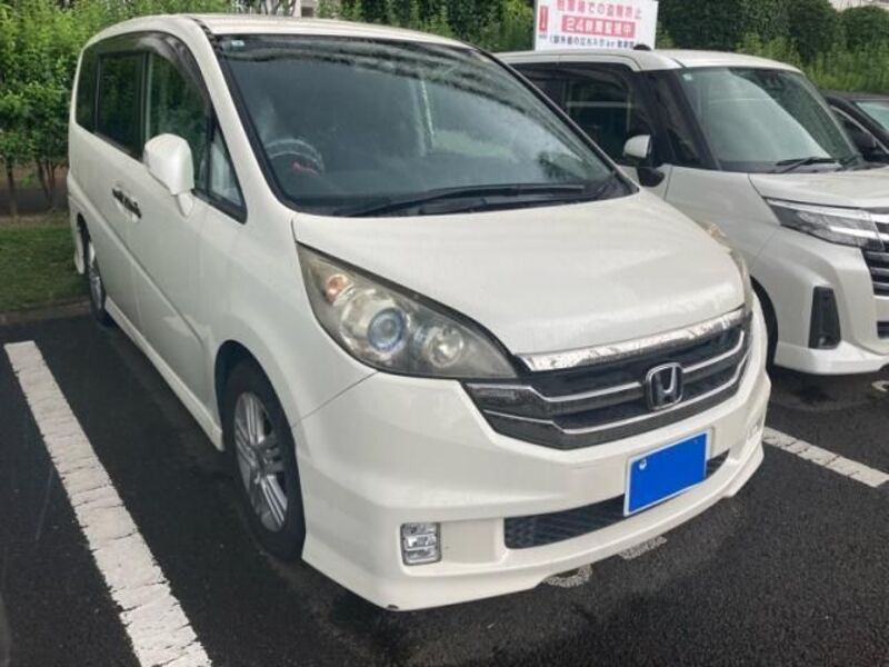 HONDA STEPWAGON SPADA
