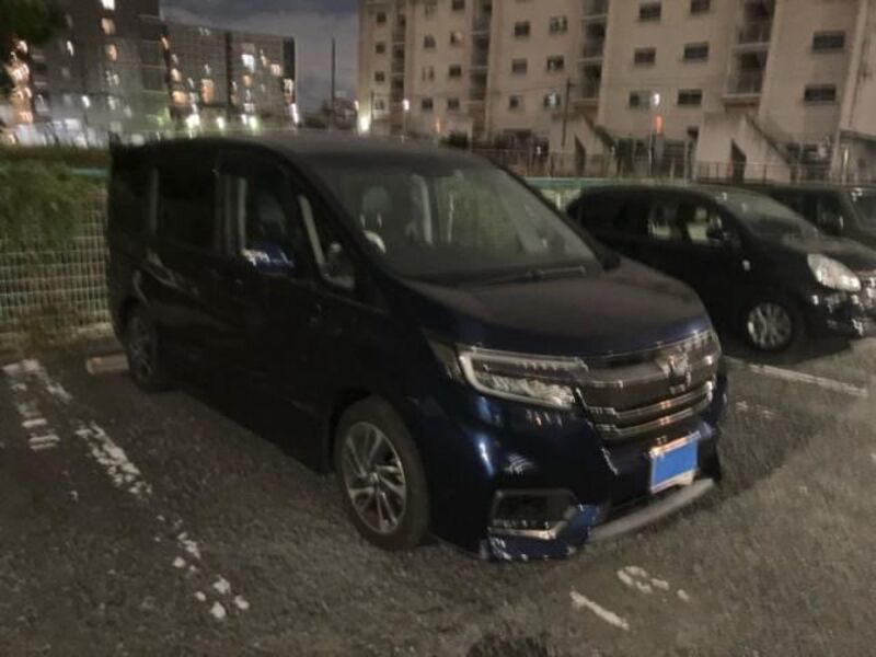 HONDA STEPWAGON SPADA