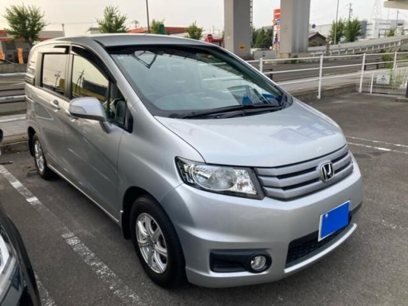 HONDA FREED SPIKE