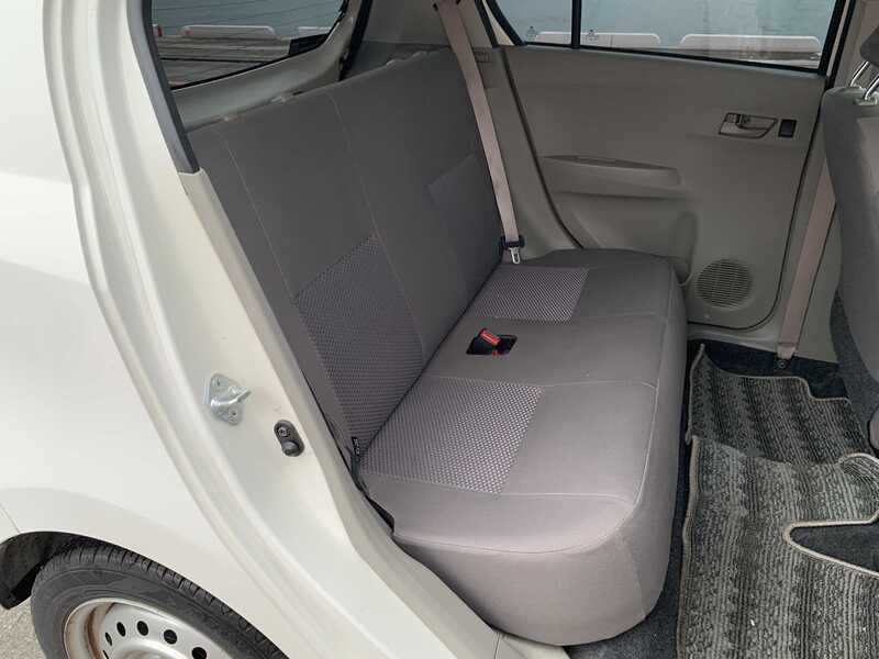 DAIHATSU Mira Es