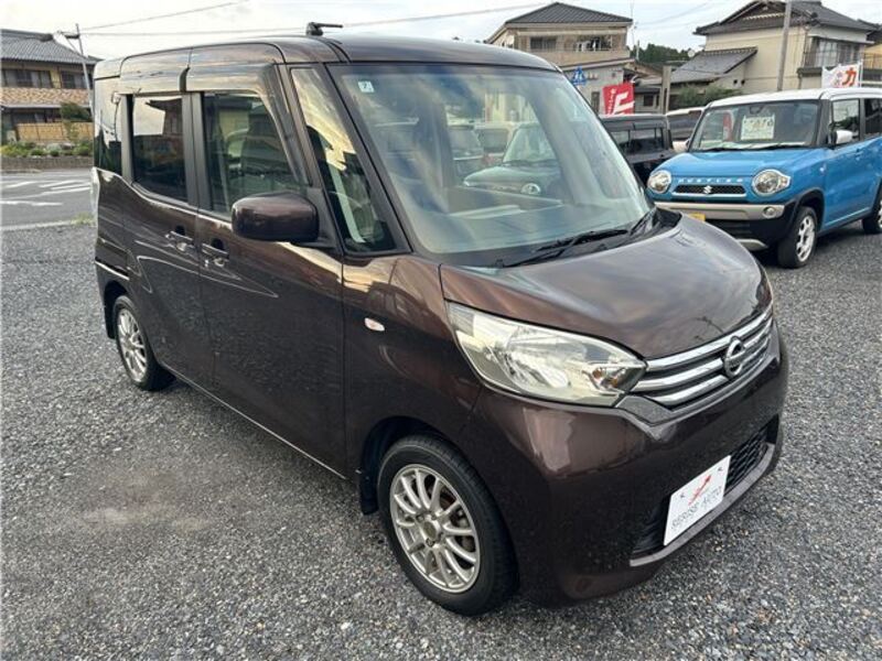 NISSAN DAYZ ROOX
