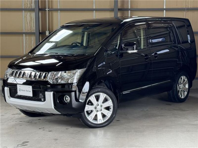 MITSUBISHI DELICA D5