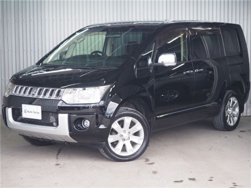 MITSUBISHI DELICA D5