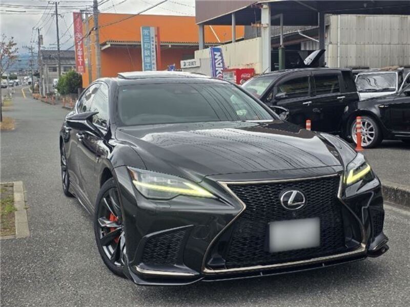 LEXUS LS