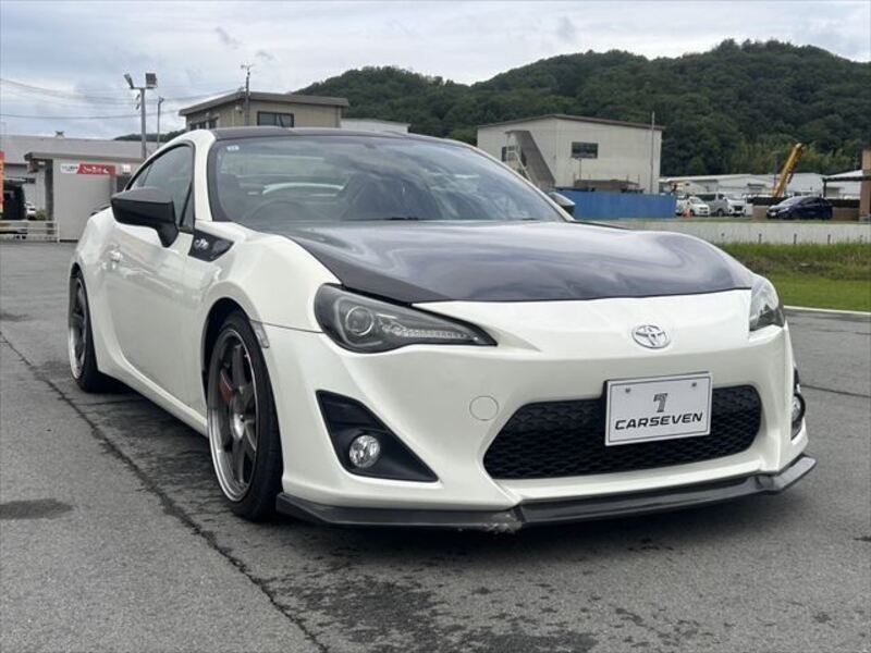 TOYOTA 86