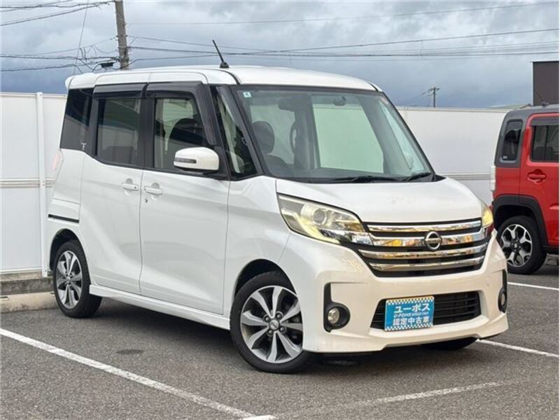 NISSAN DAYZ ROOX
