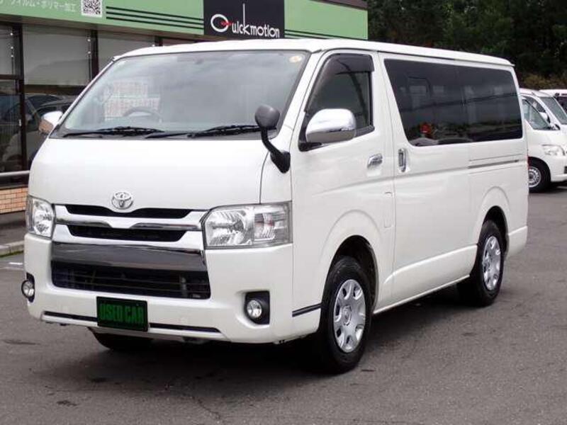 TOYOTA HIACE VAN