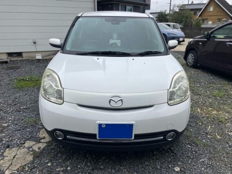 MAZDA VERISA