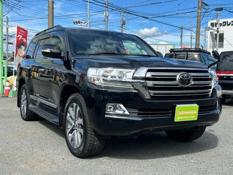 TOYOTA LAND CRUISER