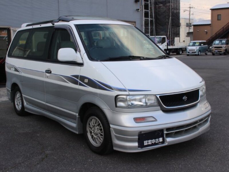 NISSAN LARGO