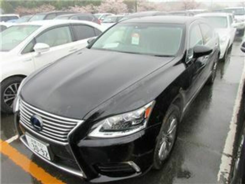 LEXUS　LS