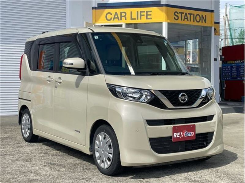 NISSAN ROOX