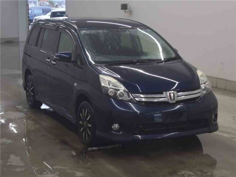 TOYOTA ISIS