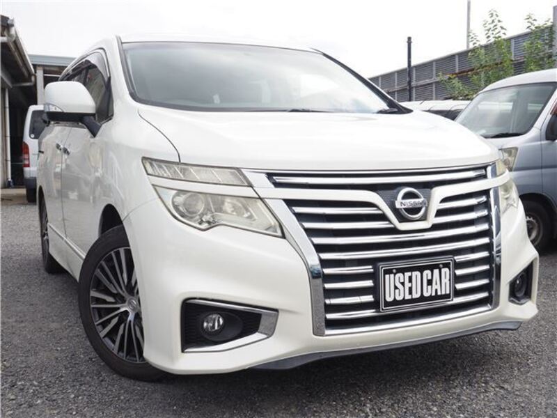 NISSAN ELGRAND