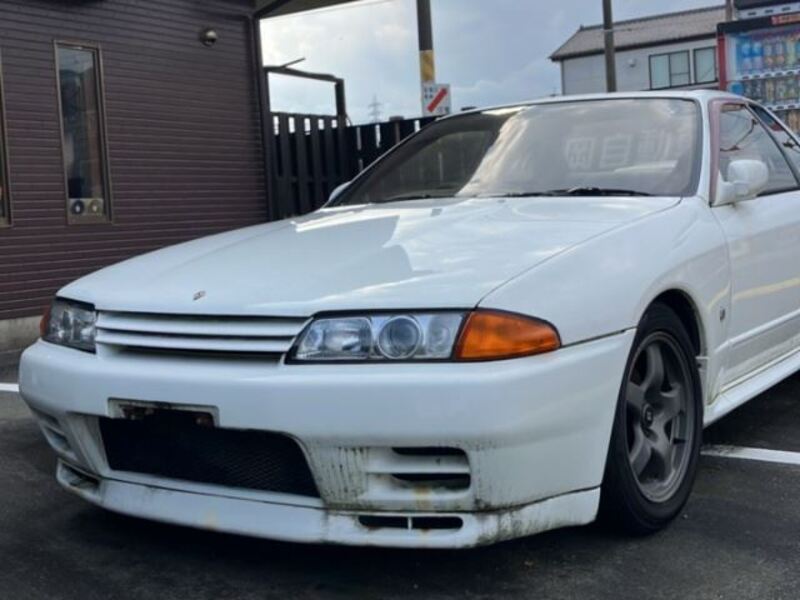 NISSAN SKYLINE